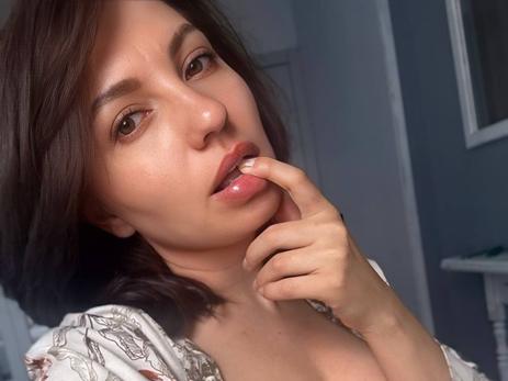 KamilaXHot