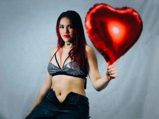 Rebell_Horny live on cam