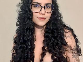 I'm 27, My Name Is BellaBowers And I'm A Live Cam Pretty Chick