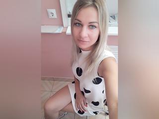 I'm 25 Yrs Old And At ImLive People Call Me KatesHoney And A Sex Chat Irresistible Female Is What I Am
