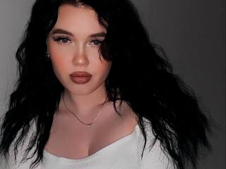 My ImLive Name Is HaileyLuve! I'm A Live Cam Stunning Hottie, I'm 20 Years Old