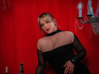 I'm 21! My Model Name Is LisaKelly And A Live Chat Delicious Girl Is What I Am