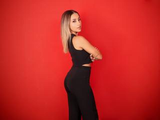 Image 3 of LannaCarter, female webcam model, 24 years old, on live webcam