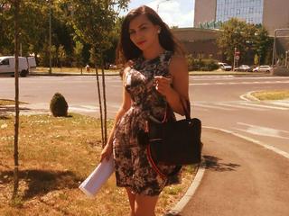 Image 2 of SexySugarFlaMe, female webcam model, 25 years old, on live webcam