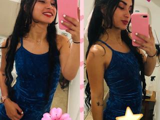 Image 1 of NadiaRoden, female webcam model, 18 years old, on live webcam