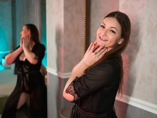 Image 2 of ChristineRussel, female webcam model, 30 years old, on live webcam