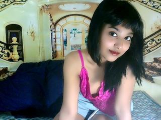 Hi there guys my name is Kajol i am 19 from SA...sweet and innocent...can u change that?