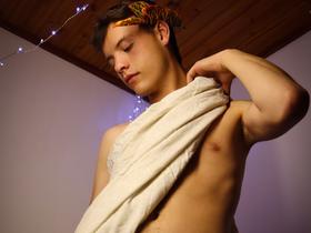 I am a fun and young boy I like adventures and meeting new people