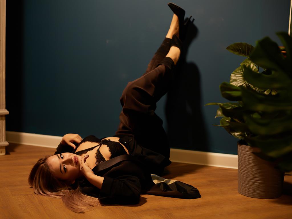 EvaRoger Profile Image EvaRoger Profile Image