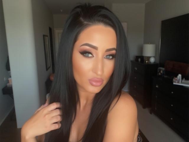 MaryTia29 - Live sex cams model