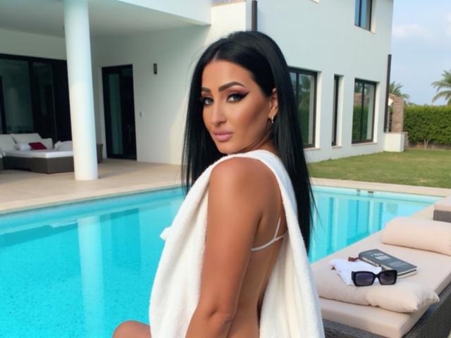 MaryTia29 - Live sex cams model