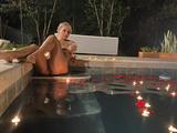 carismatic with a classy attitude... I can fulfill any fantasy you have