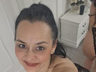 Image 1 of AnaisaAdams, female webcam model, 42 years old, on live webcam