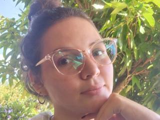 Image 4 of kate77, female webcam model, 23 years old, on live webcam