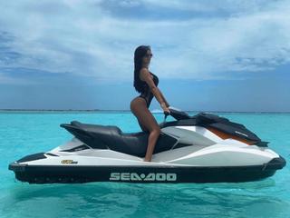 HotGirl1 Gallery Image 3 HotGirl1 Gallery Image 3