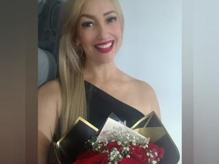 Image 2 of NathalyPalmers, female webcam model, 42 years old, on live webcam