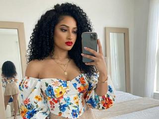 Mellisa_English Gallery Image 2 Mellisa_English Gallery Image 2