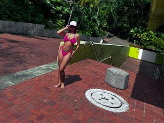 Image 3 of MarianneBowe, female webcam model, 18 years old, on live webcam