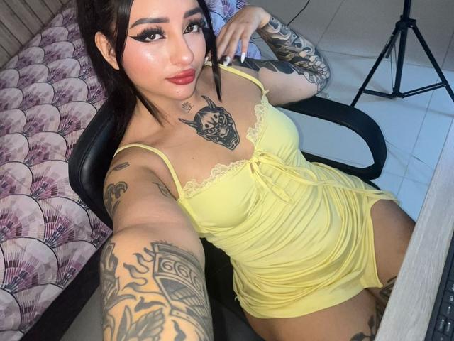 ScarlettWalker - Live sex cams model