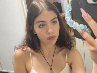 Kitty_Mila Gallery Image 4 Kitty_Mila Gallery Image 4