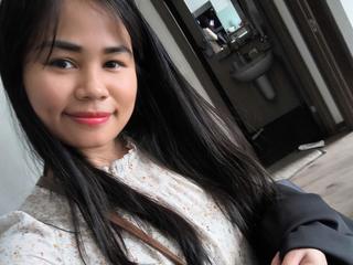 Image 3 of Khathyy, female webcam model, 33 years old, on live webcam