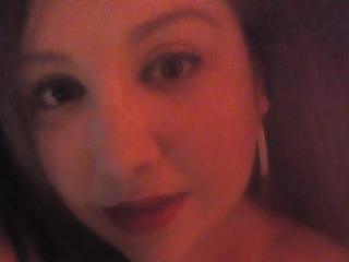 Image 2 of JessicaLove, female webcam model, 24 years old, on live webcam