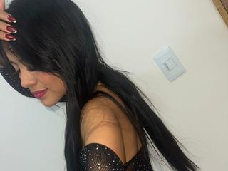 Image 3 of estrellahootFifty, female webcam model, 18 years old, on live webcam