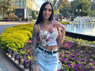 Image 1 of CandyJeane, female webcam model, 37 years old, on live webcam