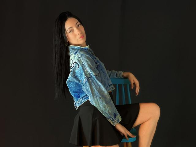 ashleesweett1 - Live sex cams model