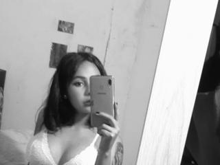 Image 2 of Sammy_Foster, female webcam model, 26 years old, on live webcam