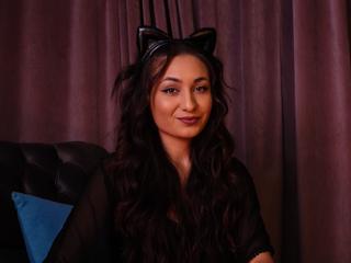 Image 3 of IvyRowe, female webcam model, 22 years old, on live webcam