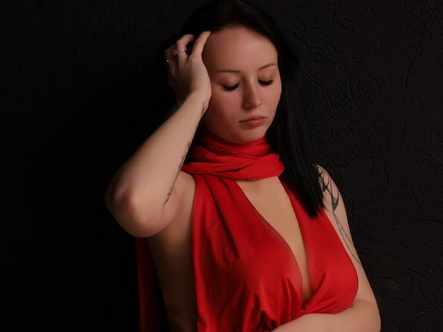 EliseOgden - Live sex cams model