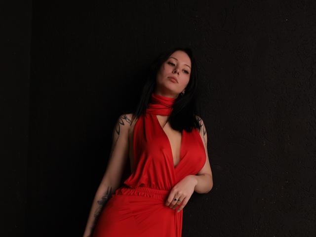 EliseOgden - Live sex cams model