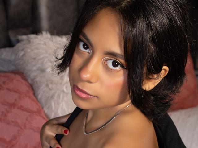 AbigailSmith - Live sex cams model