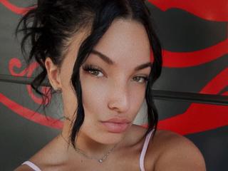 Image 3 of JessaRay, female webcam model, 23 years old, on live webcam