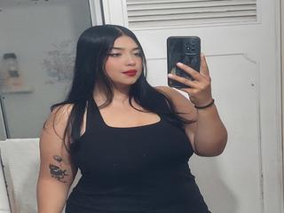 Image 4 of Jennadavonn, female webcam model, 18 years old, on live webcam