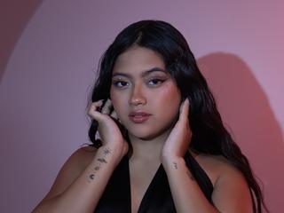 Image 1 of RachelMiller, female webcam model, 18 years old, on live webcam