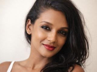 Image 4 of IndianDivineX, female webcam model, 30 years old, on live webcam