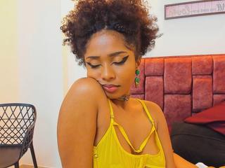 Image 4 of Megan_Wlliams, female webcam model, 24 years old, on live webcam