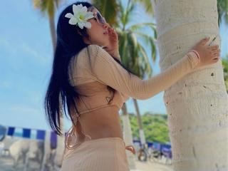 Adelle_Velvet Gallery Image 2 Adelle_Velvet Gallery Image 2