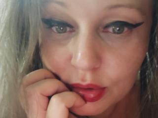 Image 3 of ILikeOrgasms, female webcam model, 31 years old, on live webcam