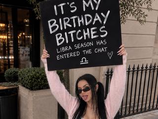 SelenaBell live on ImLive