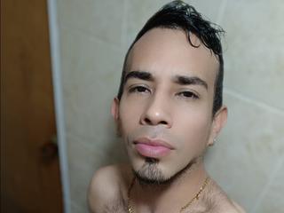 My Name Is Willirapaz! I'm A Live Cam Desirable Men! My Age Is 27 Years Old