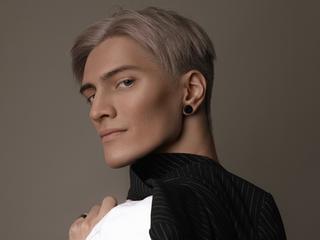 A Sex Cam Seductive Men Is What I Am, My Age Is 19 Yrs Old, I Am Named JulianJaden