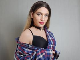Hello. I`m glad to see you in my room! I`m Billy. I am a cheerful, kind, sweet and sociable girl who is glad to welcome you. 💖 I want to meet new people here, have fun with you :) So feel free to chat with me in a public chat, I`m not biting you, mb a lil 😜 My interests are different