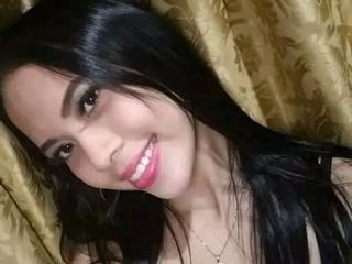 SweetMaite live on cam