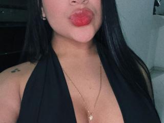 KariThompson Gallery Image 1 KariThompson Gallery Image 1