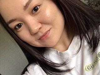 A Live Chat Charming Chick Is What I Am And At ImLive I'm Named JilanYang! I'm 18 Years Of Age