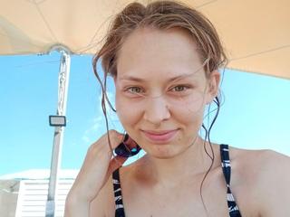 A Sex Cam Seductive Honey Is What I Am, I'm 24, My Model Name Is MissTerrie