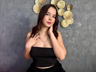 I'm A Sex Chat Dreamy Babe, I'm 20 Years Of Age And My ImLive Model Name Is DahilaBowen